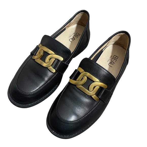 BEAU Today leather loafers with chain link detail - Picture 2 of 11